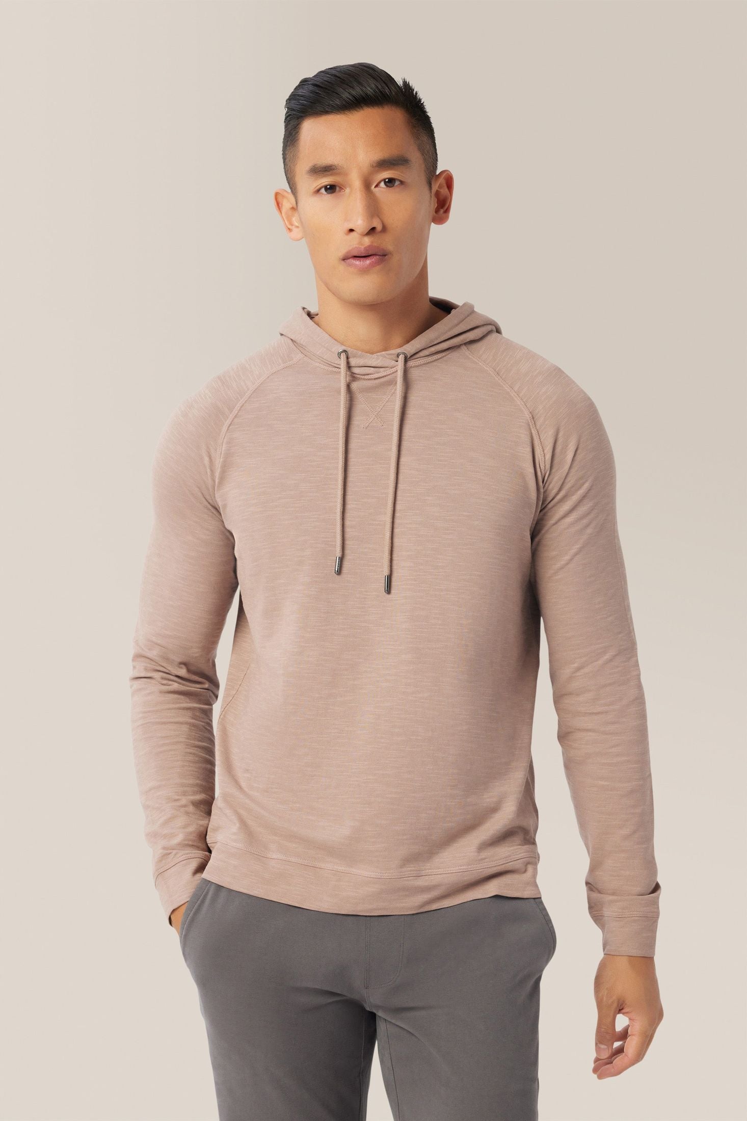 taupe-gray_M_Vinh_all
