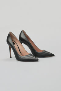 Solid Point Toe Pump in Leather in color Black by LITA, view 6